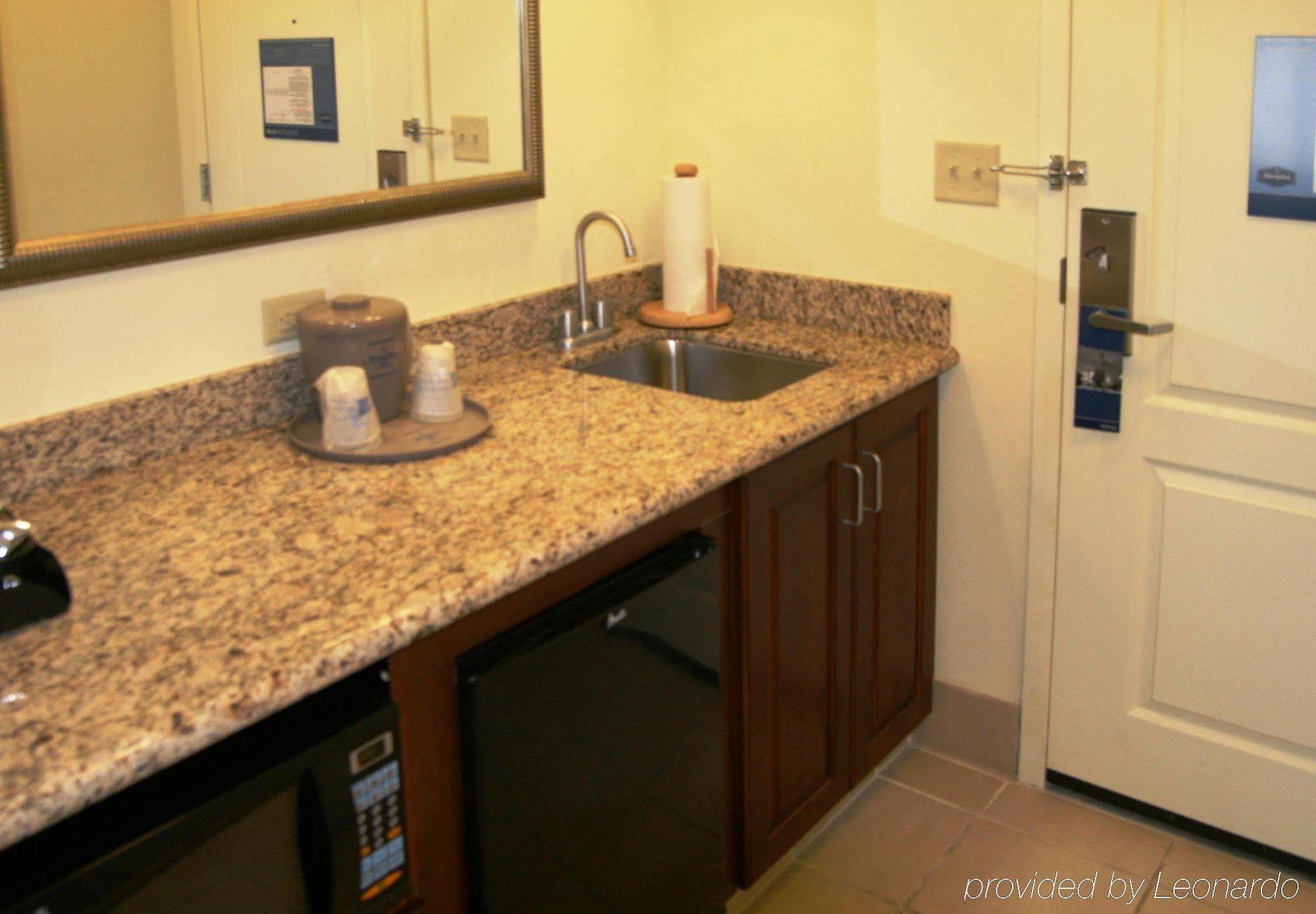 Hampton Inn & Suites Las Vegas-Red Rock/Summerlin Номер фото